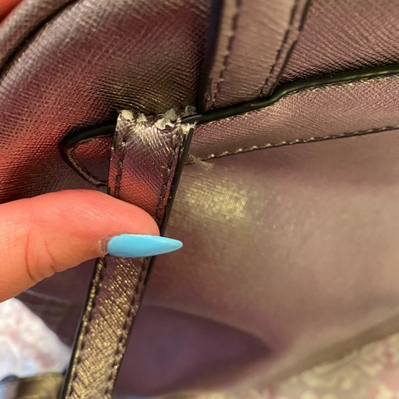 Guess backpack - Picture 3 of 9